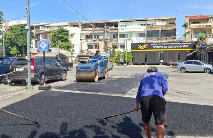 LINE_ALBUM_ปรับปรุงถนน_250302_1