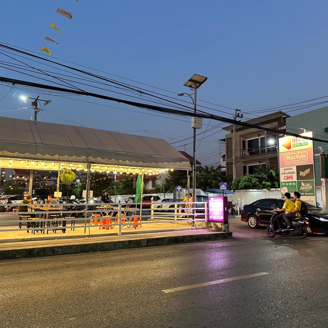 night-market ตลาดกลางคืนกรุงเทพ